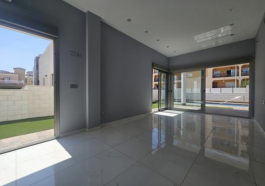 Villa in Villamartin