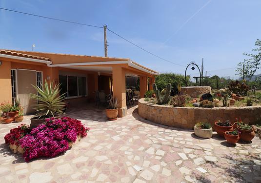 Country house in Hondón de las Nieves