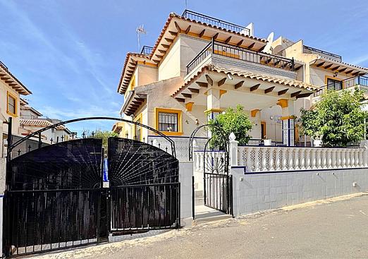 Town house in Orihuela Costa