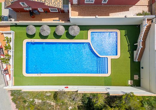 Town house in Villamartin