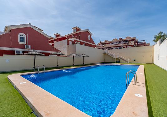 Town house in Villamartin