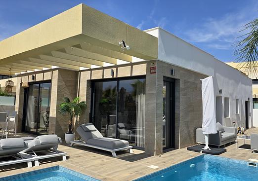 Villa in Los Montesinos