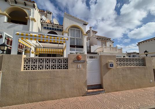 Apartment in San Miguel de Salinas