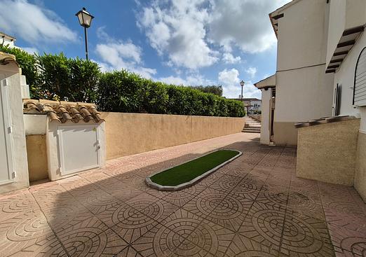 Apartment in San Miguel de Salinas