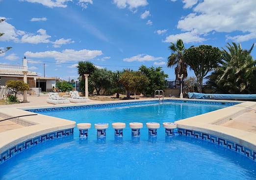 Villa in Los Montesinos