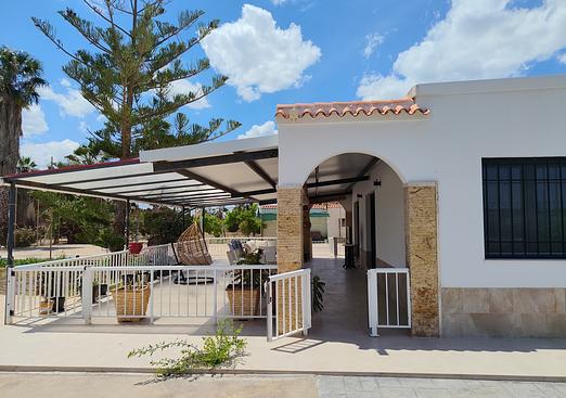Villa in Los Montesinos