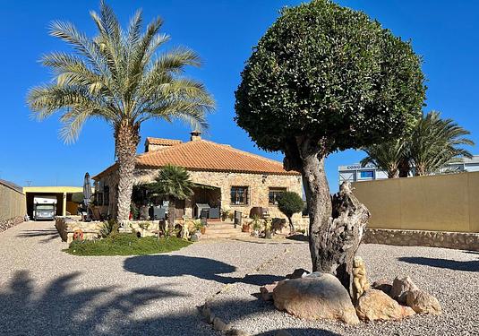 Country house in Fortuna