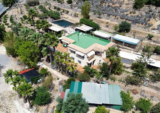 Country house in Cautivador