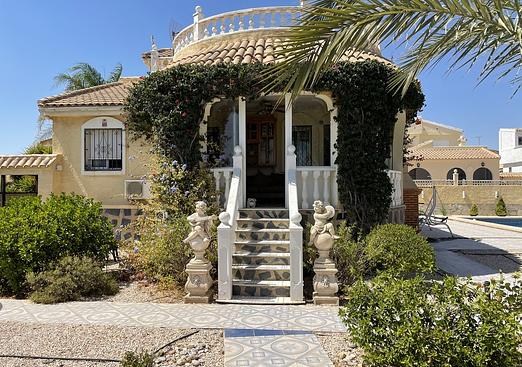 Villa in Camposol