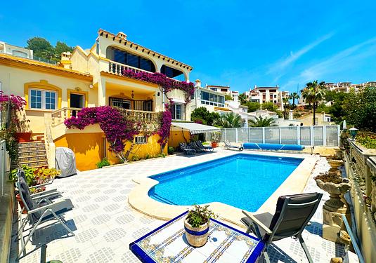 Villa in Orihuela Costa