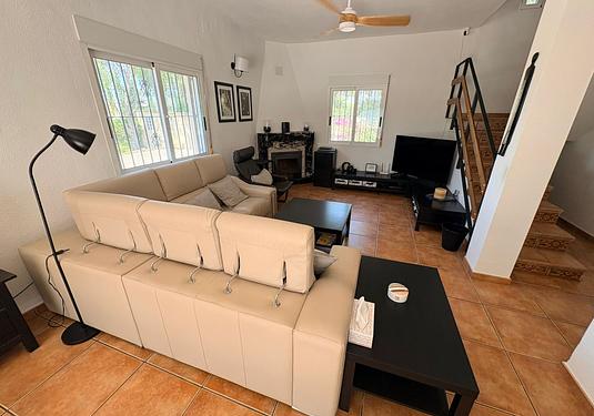 Villa in Canadas De San Pedro