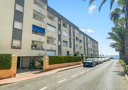 Apartment in Orihuela Costa