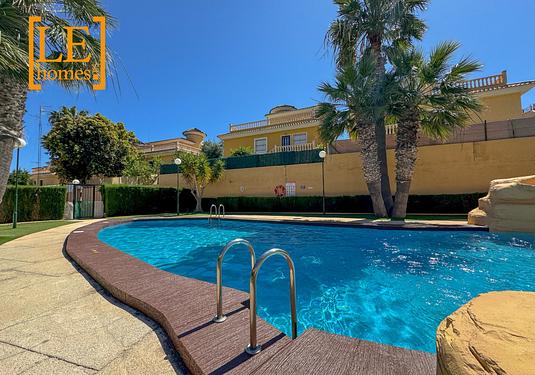 Bungalow in Orihuela Costa