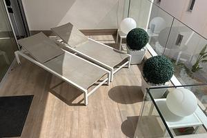 thumb 9