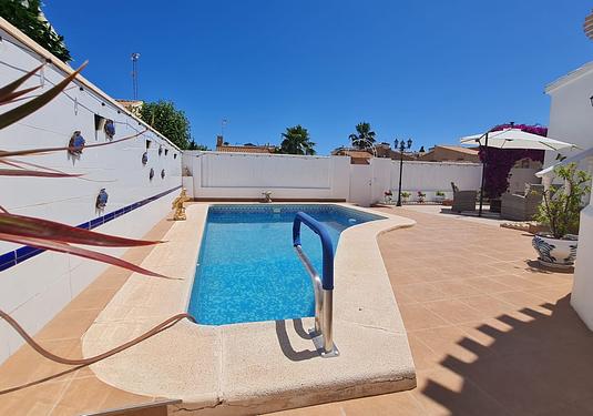Villa in Orihuela Costa