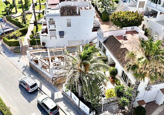 Commercial in Cabo Roig