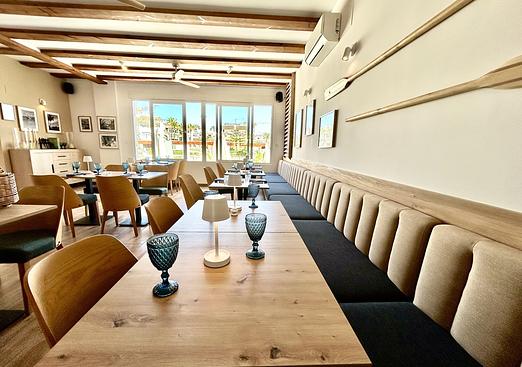 Commercial in Cabo Roig