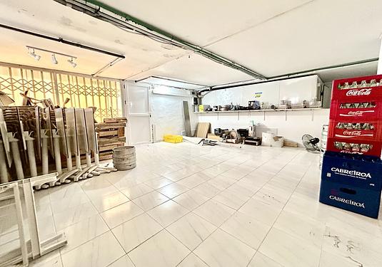 Commercial in Cabo Roig