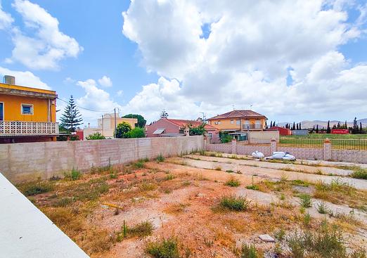 Land in Los Urrutias