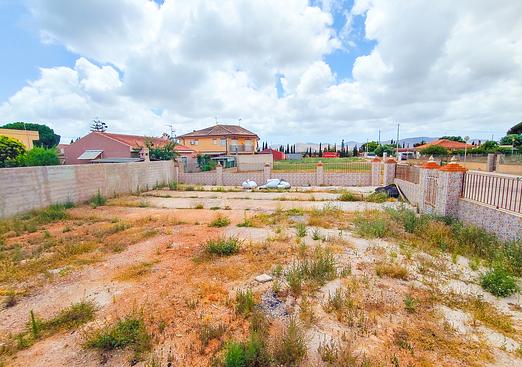 Land in Los Urrutias
