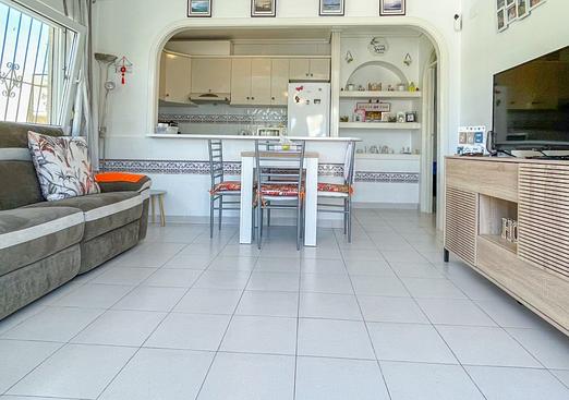 Bungalow in Los Alcazares