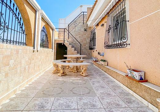 Bungalow in Los Alcazares