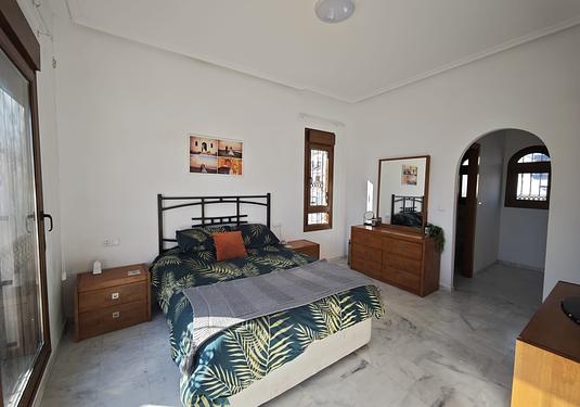 Villa in Algorfa