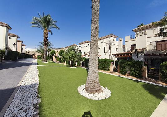 Town house in La Finca Golf Resort