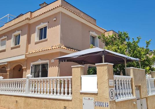 Villa in Villamartin