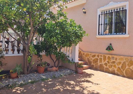 Villa in Villamartin
