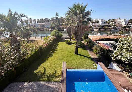 Villa in La Manga del Mar Menor