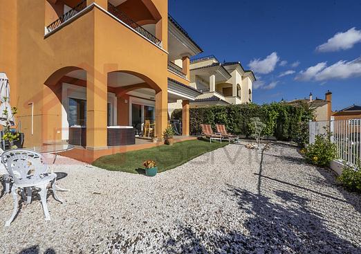 Apartment in Altaona Golf and Country Club