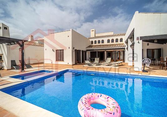 Villa in El Valle Golf Resort