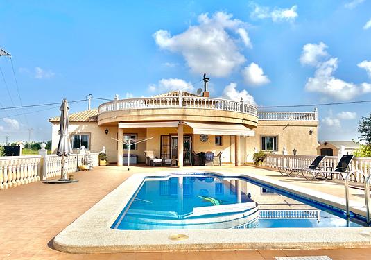 Villa in Catral