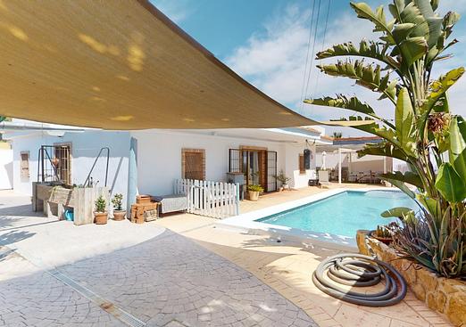 Villa in Los Alcazares