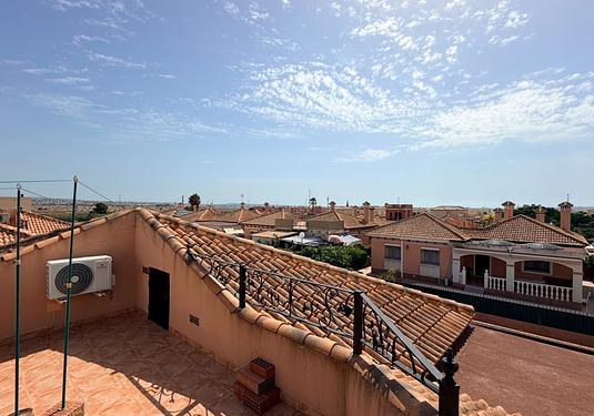 Villa in Los Montesinos