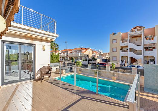 Villa in Orihuela Costa