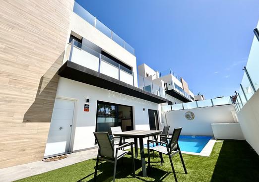 Villa in Villamartin