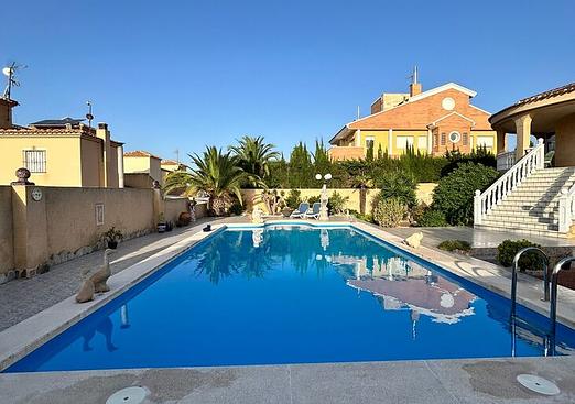 Villa in Torrevieja