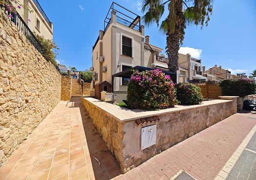 Apartment in Algorfa