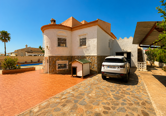 Villa in Torrevieja