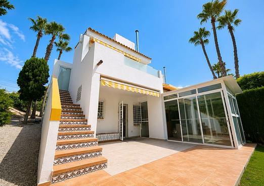 Villa in Villamartin