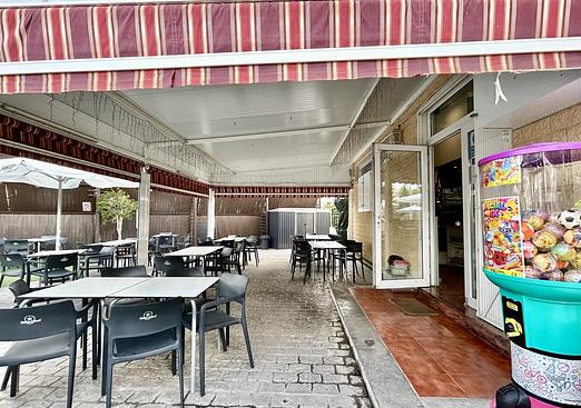 Commercial in Villamartin