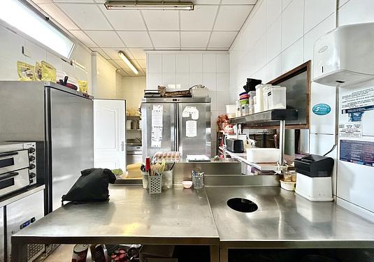 Commercial in Villamartin
