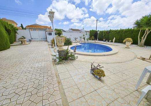 Villa in Torrevieja