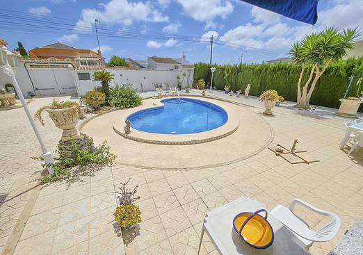 Villa in Torrevieja