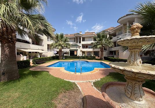 Apartment in Jacarilla