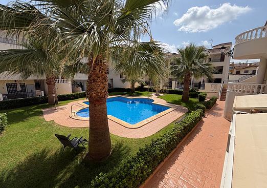 Apartment in Jacarilla