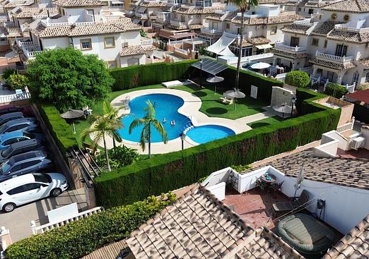 Quad villa in Lomas de Caboroig