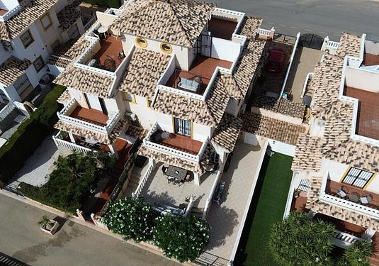 Quad villa in Lomas de Caboroig